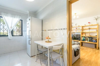 Apartamento T1 para Venda em Marvila