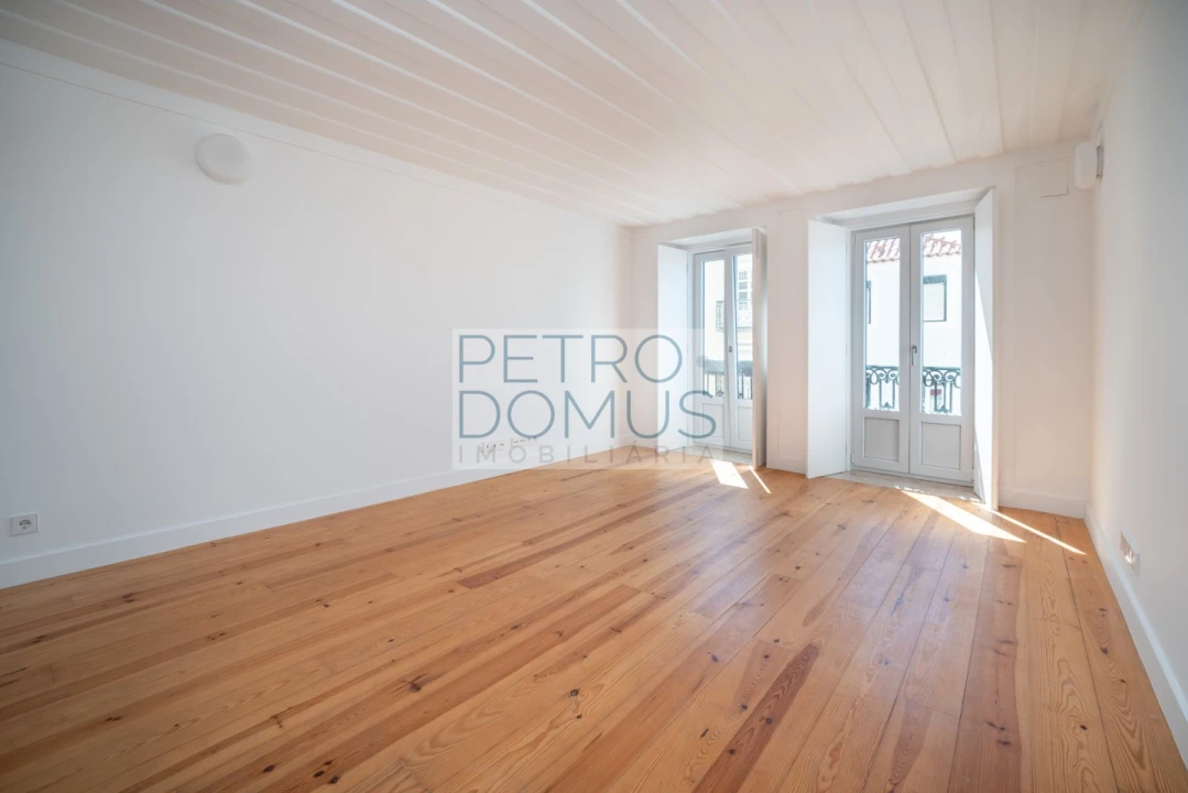 Apartamento T1 para Venda em São Vicente Foto 2