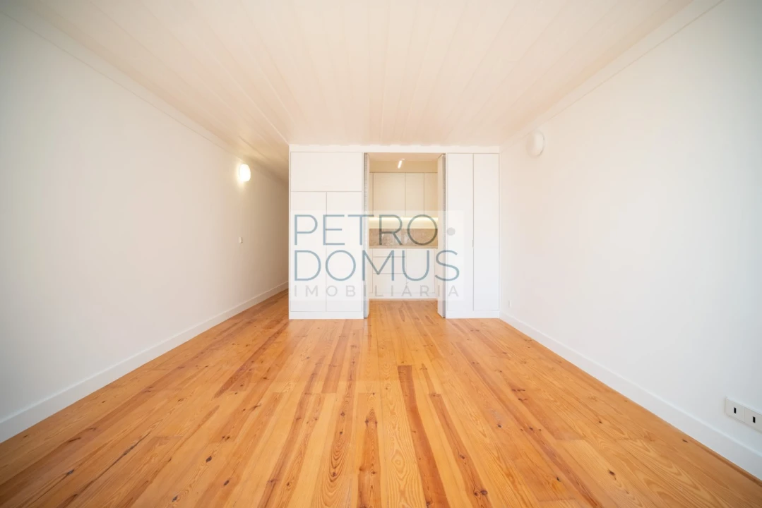 Apartamento T1 para Venda em São Vicente Foto 5