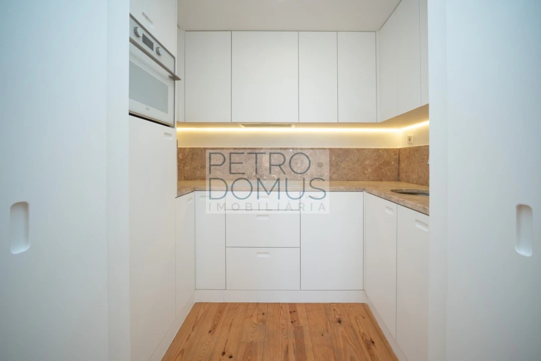 Apartamento T1 para Venda em São Vicente Foto 8