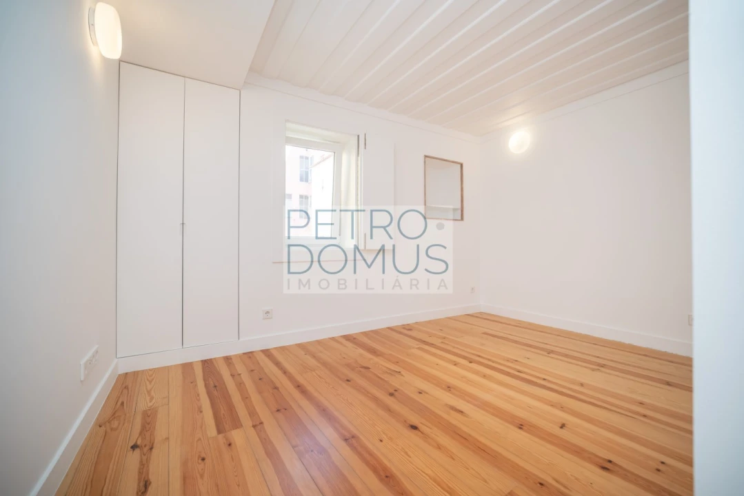 Apartamento T1 para Venda em São Vicente Foto 11