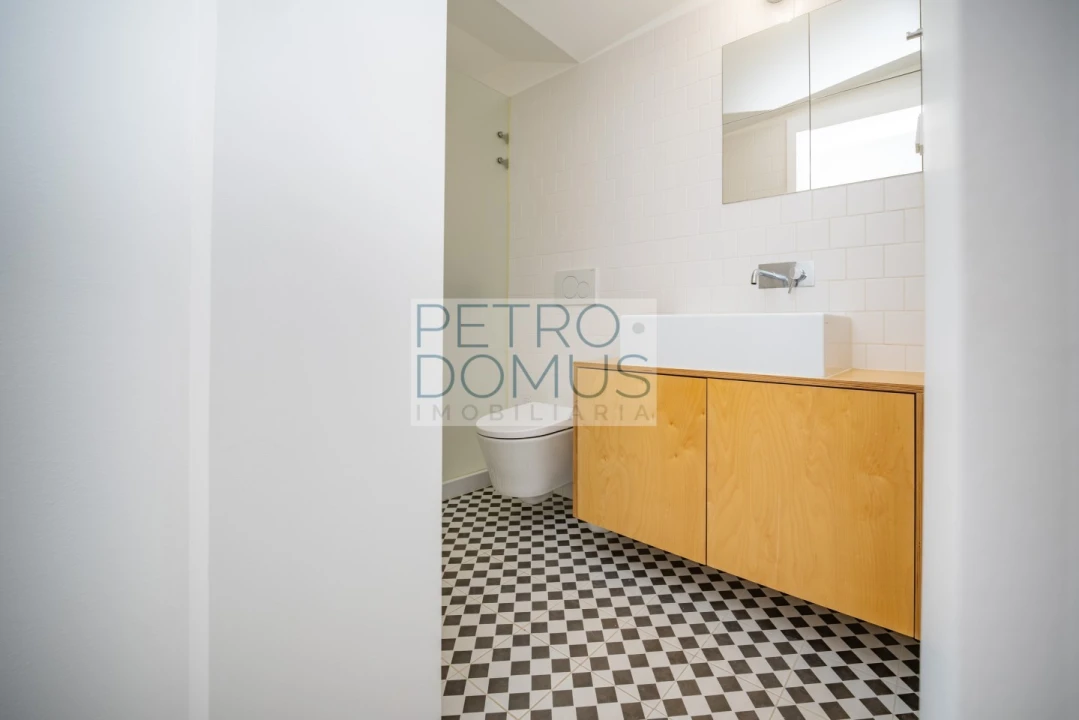 Apartamento T1 para Venda em São Vicente Foto 16