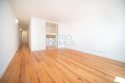 Apartamento T1 para Venda em São Vicente