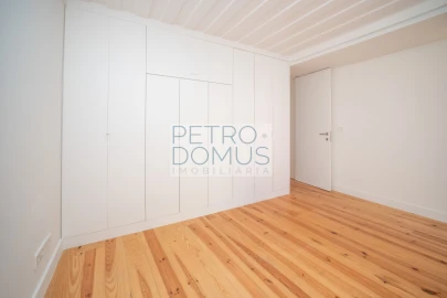 Apartamento T1 para Venda em São Vicente