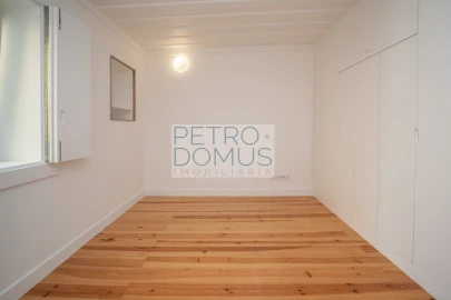Apartamento T1 para Venda em São Vicente