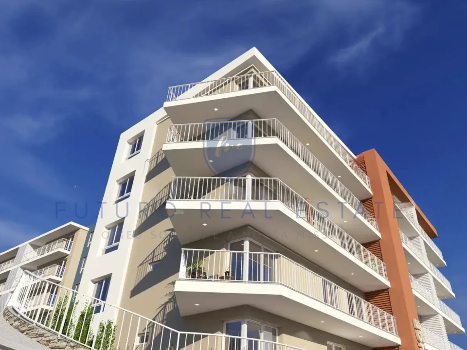 Apartamento T2 para Venda em Caniço Foto 10