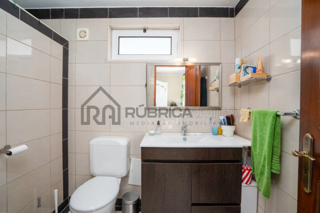 Moradia T3 para Venda em Santa Barbara de Nexe Foto 36