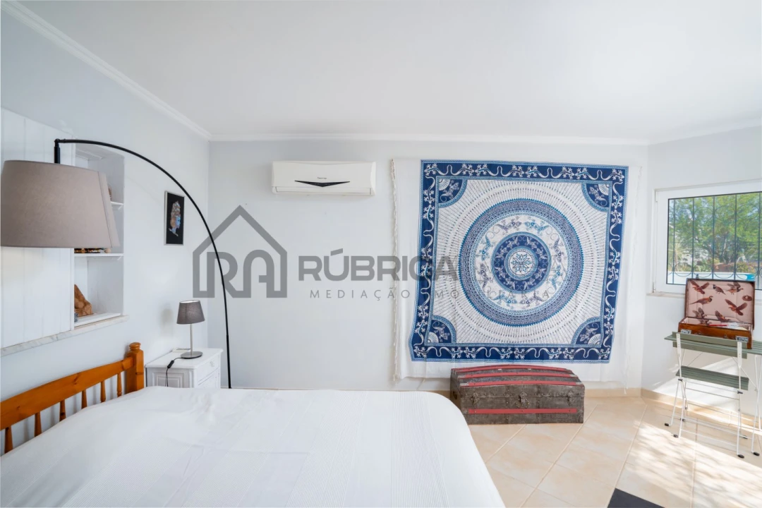 Moradia T3 para Venda em Santa Barbara de Nexe Foto 40