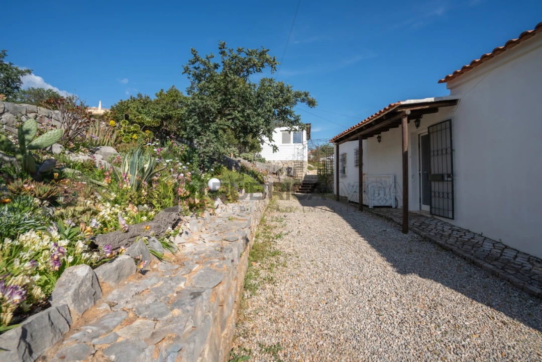 Moradia T3 para Venda em Santa Barbara de Nexe Foto 62