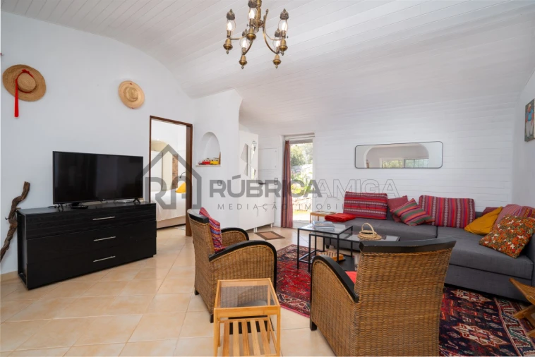 Moradia T3 para Venda em Santa Barbara de Nexe Foto 10
