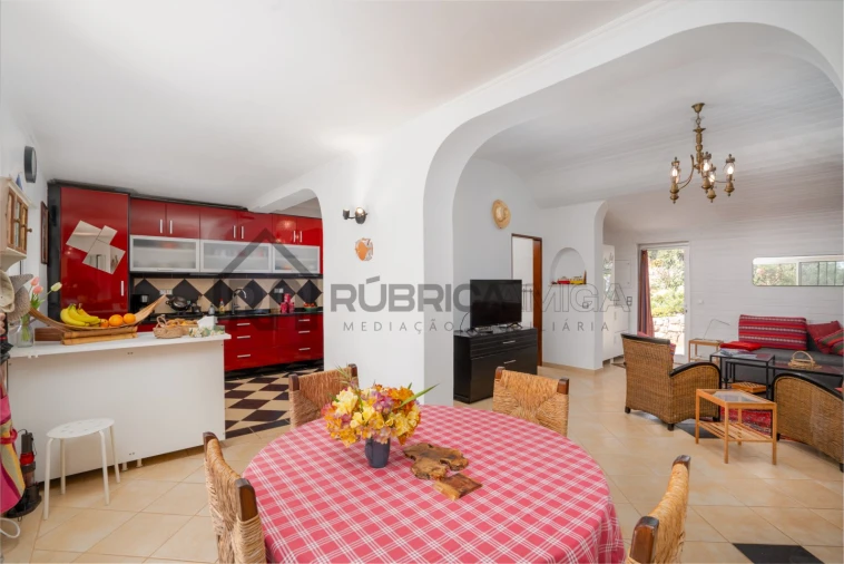 Moradia T3 para Venda em Santa Barbara de Nexe Foto 19