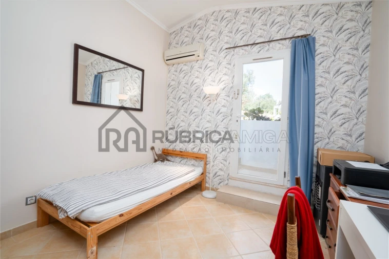 Moradia T3 para Venda em Santa Barbara de Nexe Foto 22
