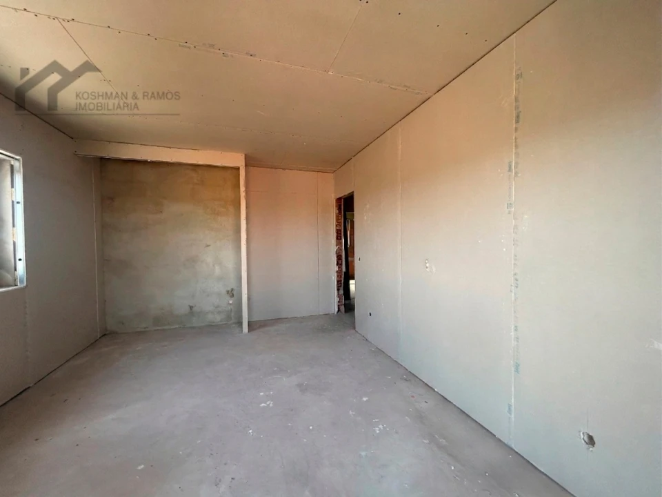 Moradia T4 para Venda em A dos Cunhados e Maceira Foto 8