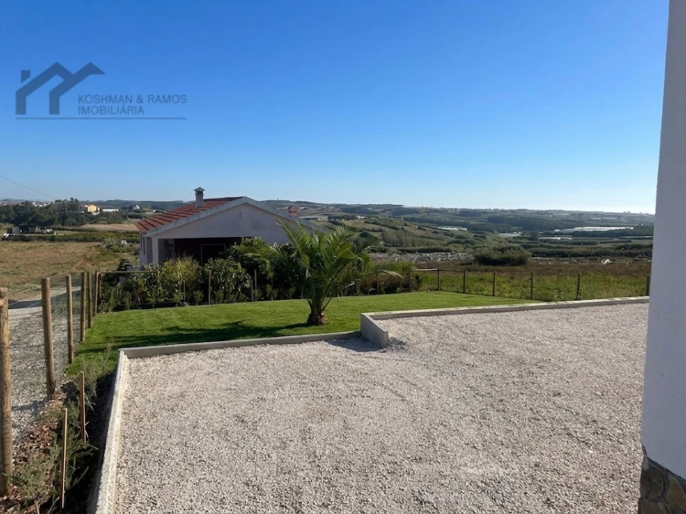 Moradia T4 para Venda em A dos Cunhados e Maceira Foto 6