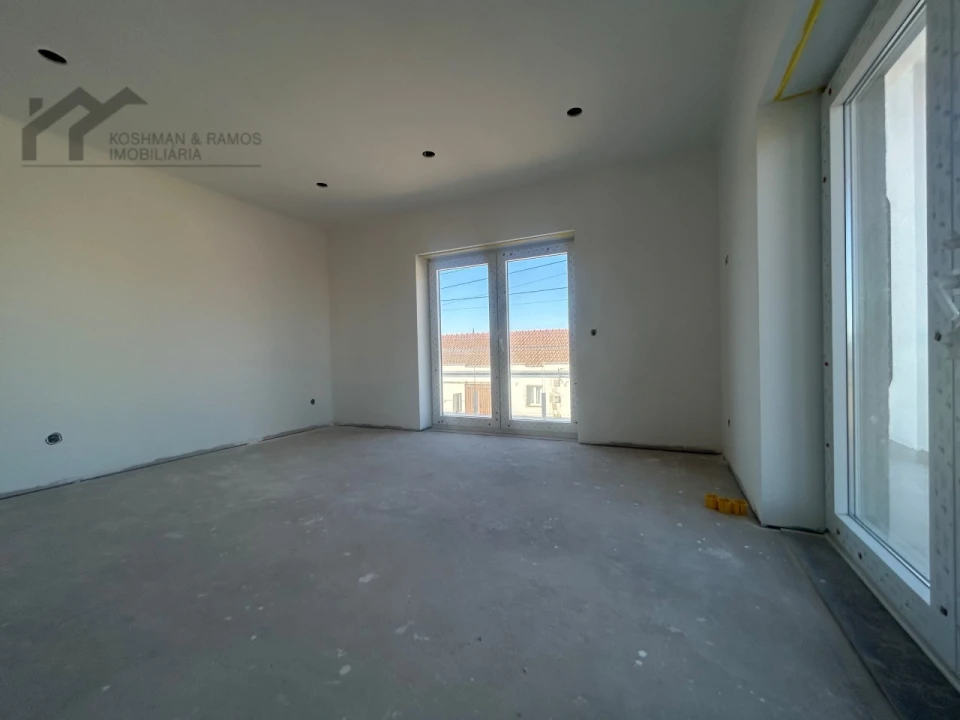 Moradia T4 para Venda em A dos Cunhados e Maceira Foto 13