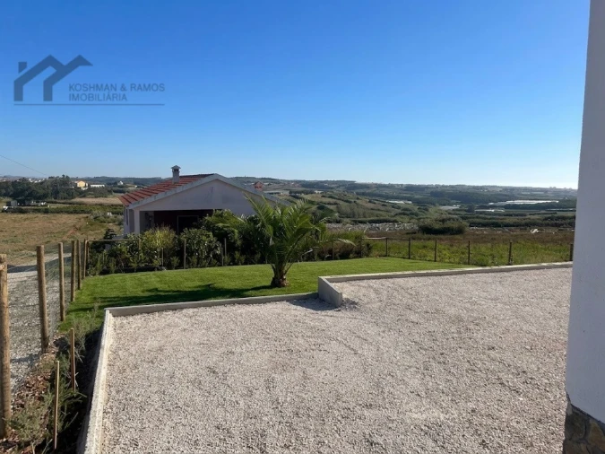 Moradia T4 para Venda em A dos Cunhados e Maceira Foto 6