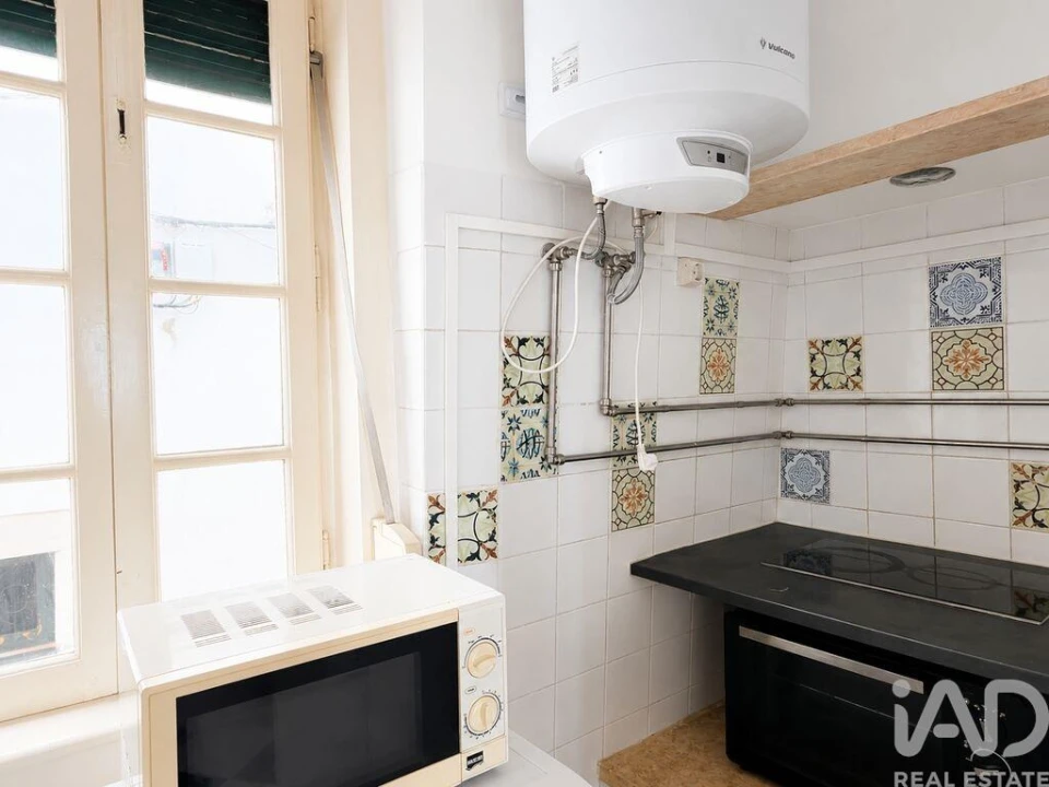 Apartamento T1 para Arrendamento em Santa Maria Maior Foto 10