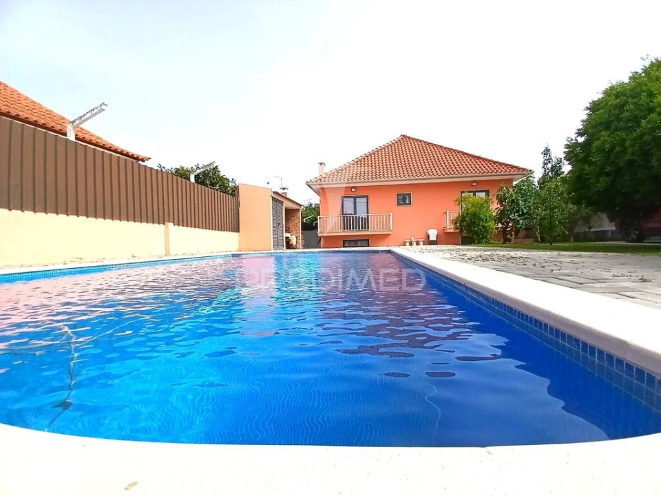 Moradia T5 para Venda em Quinta do Conde Foto 1