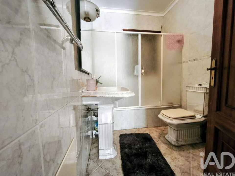 Moradia T3 para Venda em Chafe Foto 20