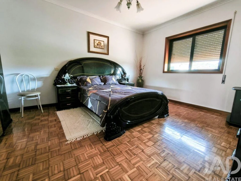 Moradia T3 para Venda em Chafe Foto 18