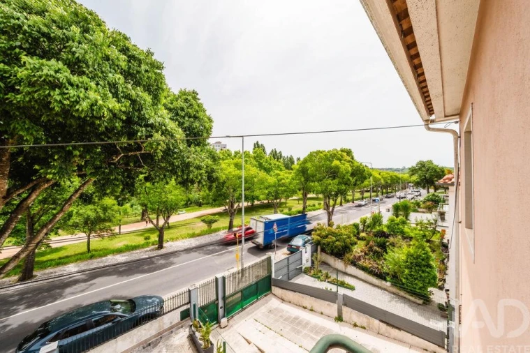 Moradia T4 para Venda em Queluz e Belas Foto 26