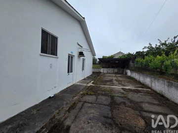 Loja para Venda em Ovoa e Vimieiro
