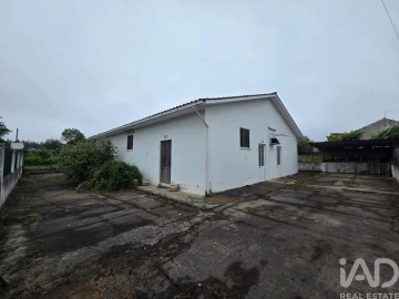 Loja para Venda em Ovoa e Vimieiro