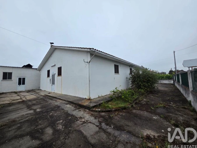 Loja para Venda em Ovoa e Vimieiro Foto 3