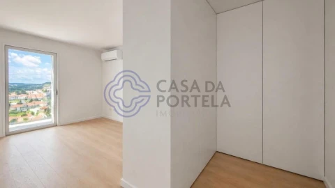 Apartamento T2 para Venda em Campanhã