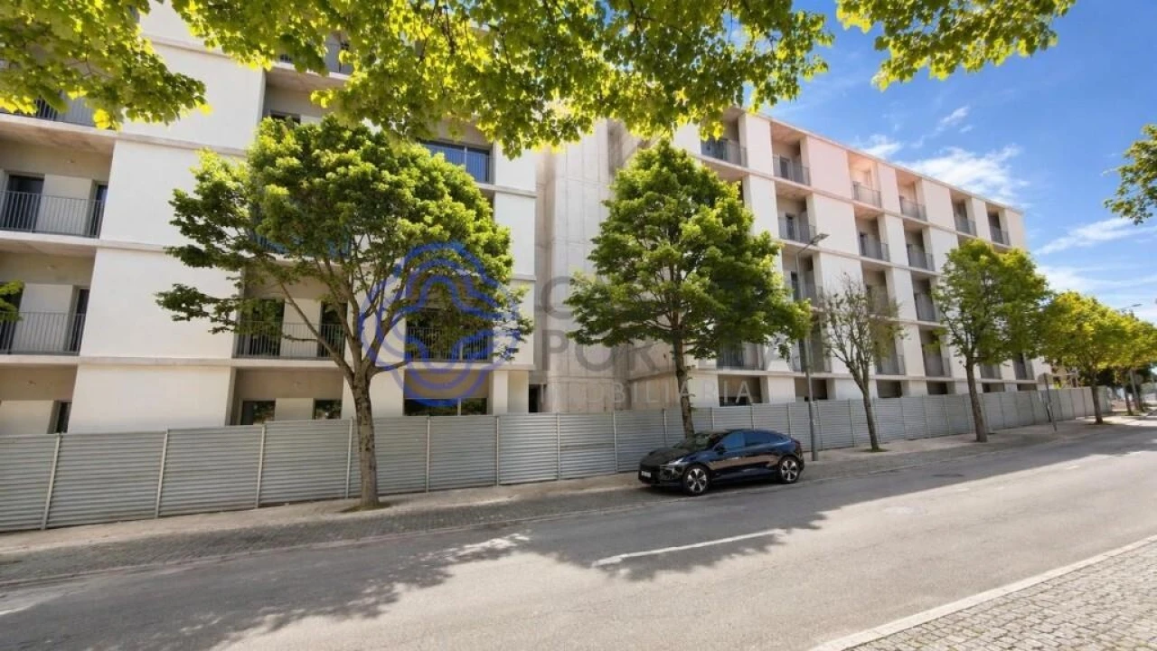 Apartamento T2 para Venda em Campanhã Foto 9