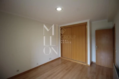 Apartamento T3 para Venda em Esgueira