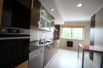 Apartamento T3 para Venda em Esgueira