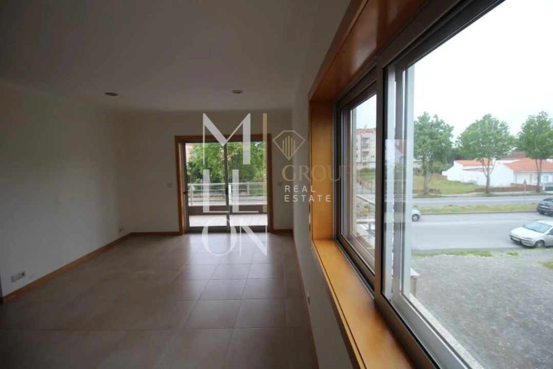 Apartamento T3 para Venda em Esgueira Foto 2
