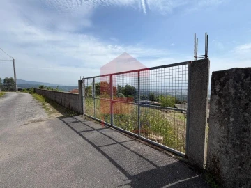 Moradia T3 para Venda em Vila Verde e Barbudo