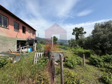Moradia T3 para Venda em Vila Verde e Barbudo