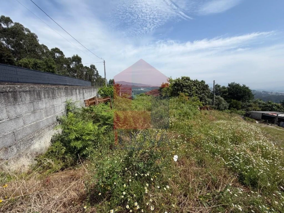 Moradia T3 para Venda em Vila Verde e Barbudo Foto 5