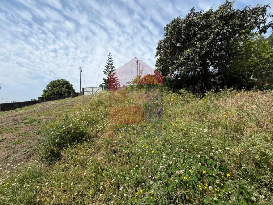 Moradia T3 para Venda em Vila Verde e Barbudo Foto 7