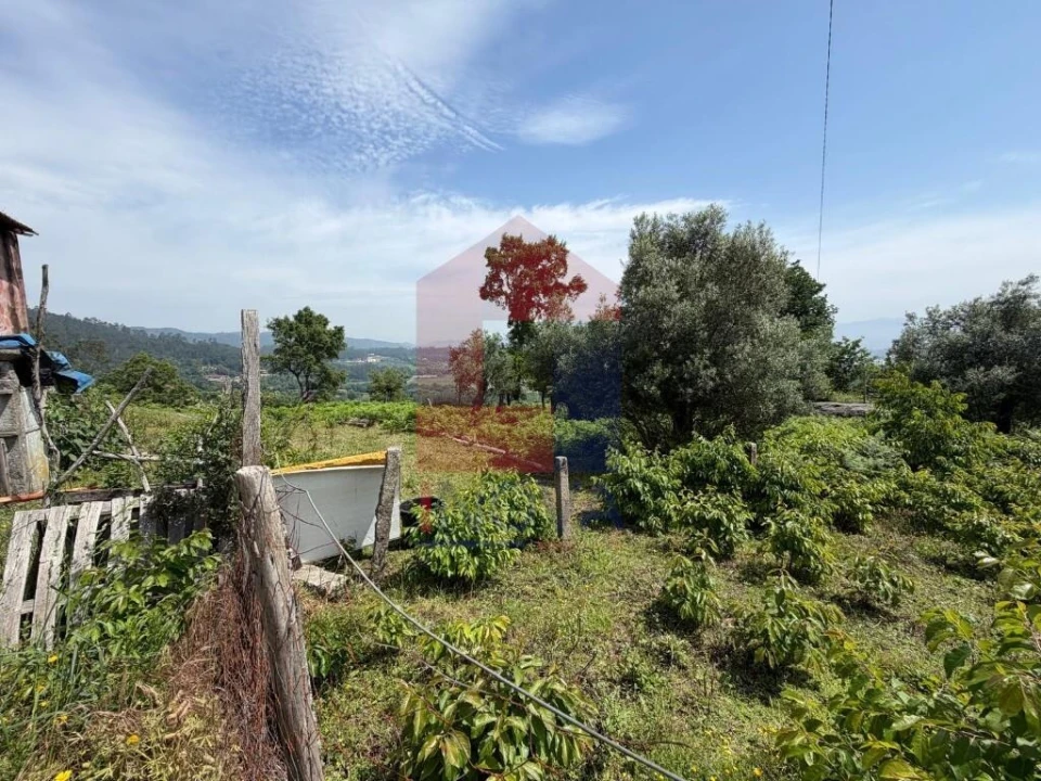 Moradia T3 para Venda em Vila Verde e Barbudo Foto 8