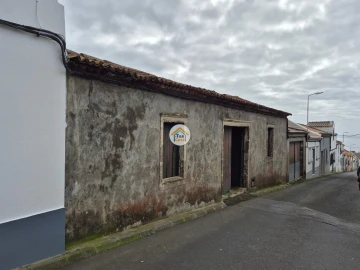 Moradia para Venda em Lagoa (Santa Cruz)
