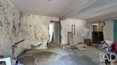 Moradia T11 para Venda em Paranhos