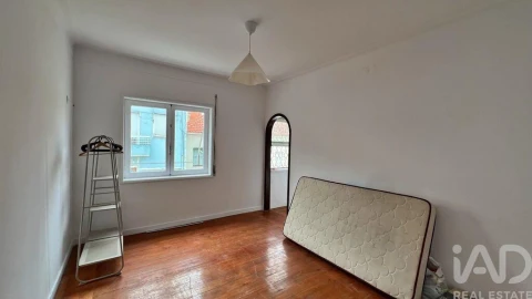 Moradia T11 para Venda em Paranhos