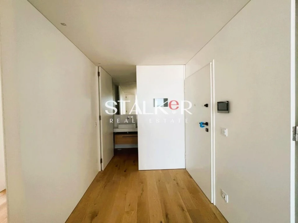 Apartamento T3 para Venda em Espinho Foto 1