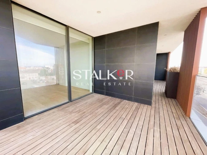 Apartamento T3 para Venda em Espinho Foto 35