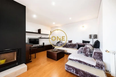 Apartamento T3 para Venda em Gondifelos, Cavalões e Outiz