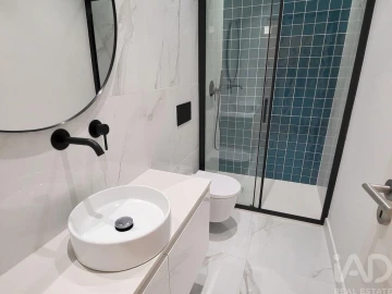 Apartamento T2 para Arrendamento em Penha de França