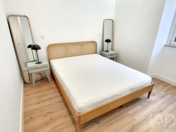 Apartamento T2 para Arrendamento em Penha de França