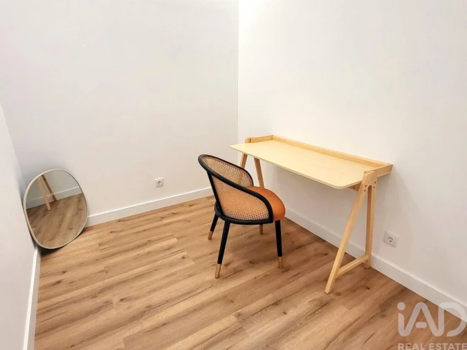 Apartamento T2 para Arrendamento em Penha de França Foto 9