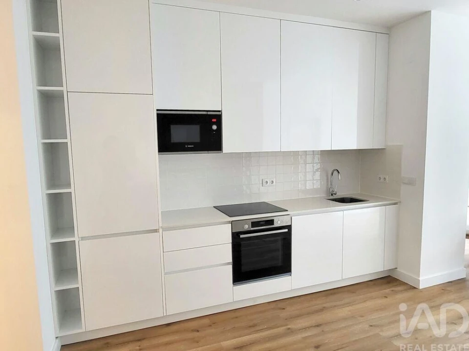 Apartamento T2 para Arrendamento em Penha de França Foto 7