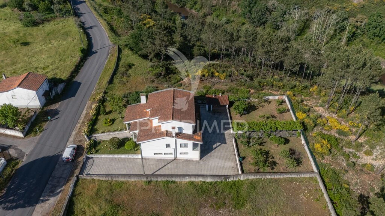 Moradia T5 para Venda em Côja e Barril de Alva Foto 4