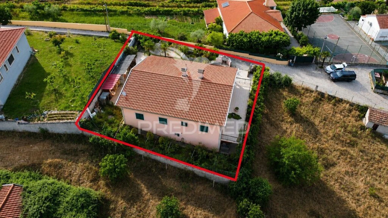 Moradia T3 para Venda em Carvalhais Foto 4